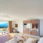 Villa 4 Bedroom With Seaviews