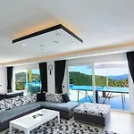 4 Bedroom With Seaviews Kalkan