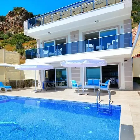 4 Bedroom With Seaviews Kalkan