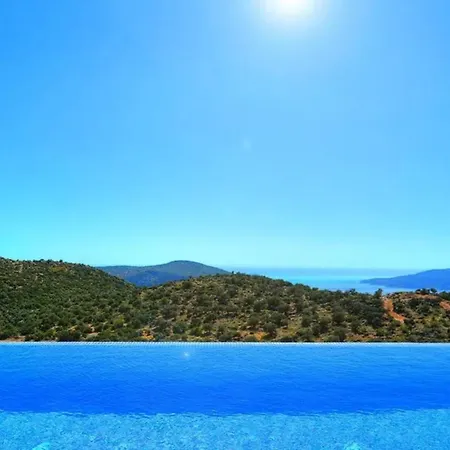4 Bedroom With Seaviews Vila Kalkan