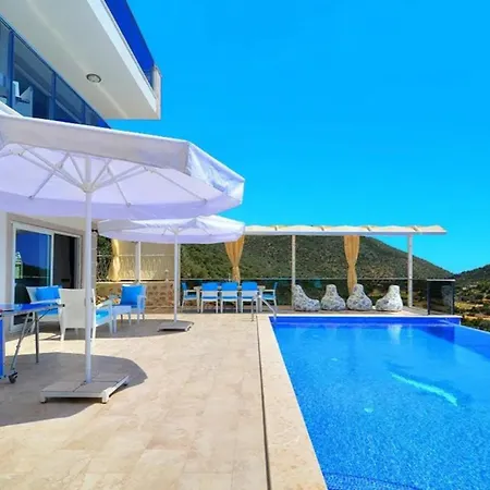 4 Bedroom With Seaviews