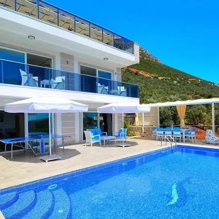 别墅 4 Bedroom With Seaviews