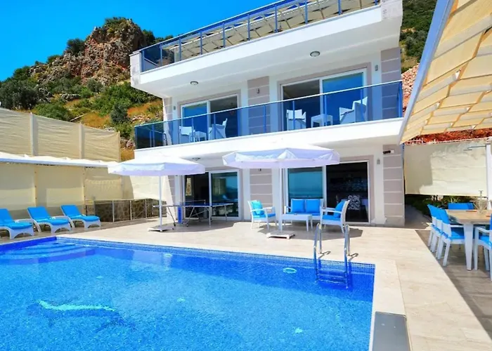 4 Bedroom With Seaviews 卡尔坎