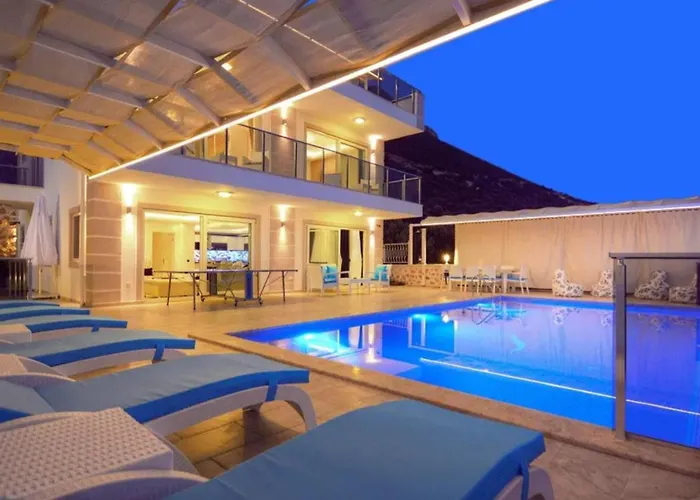 4 Bedroom With Seaviews 别墅