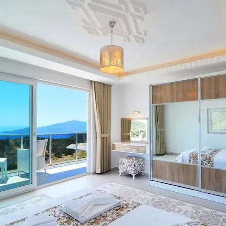 4 Bedroom With Seaviews