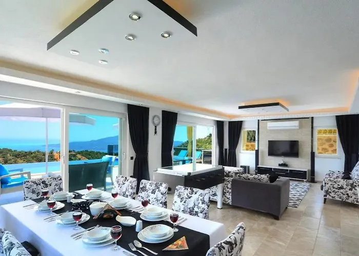 4 Bedroom With Seaviews