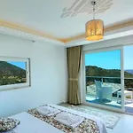 4 Bedroom With Seaviews Kalkan