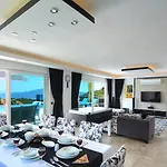 4 Bedroom With Seaviews