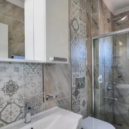 4 Bedroom With Seaviews * Калкан