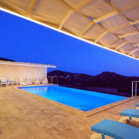 4 Bedroom With Seaviews Вилла *